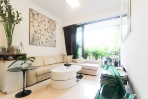 (D10) For SALE – STEVEN SUITES