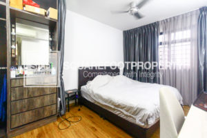 For Sale : Blk 196A Boon Lay Drive