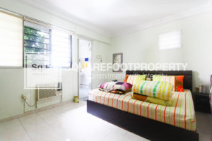 For Sale : Blk 216 Serangoon ave 4