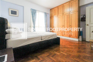 For Sale : Parkview Apartment