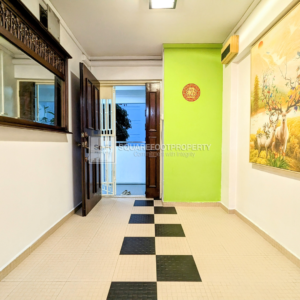 For Sale: Blk 625 Jurong West St 61