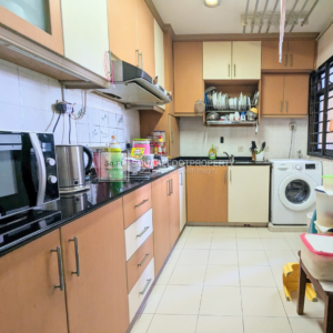 For Sale : Blk 655A Jurong West St 61