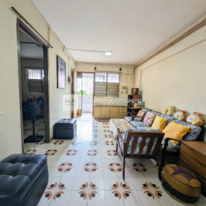 For Sale : Blk 462 Crawford Lane
